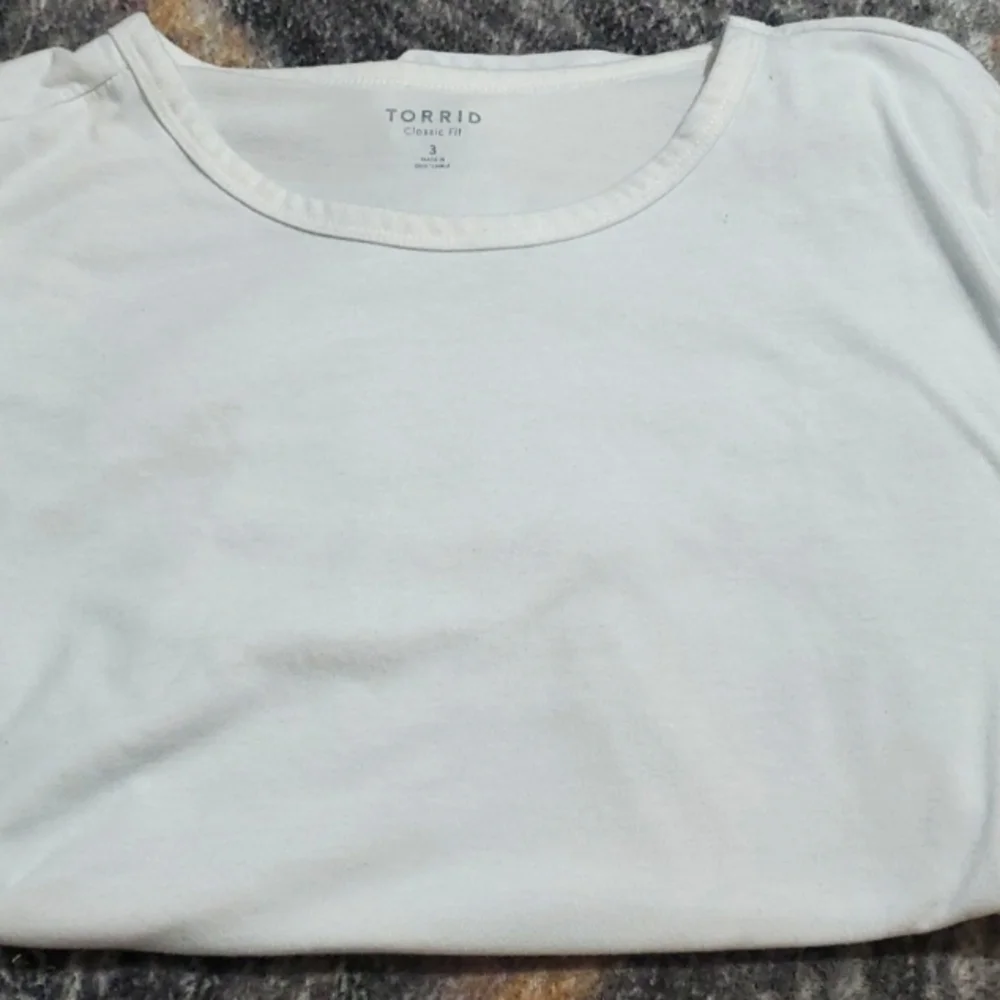 Torrid Everyday Signature Jersey Poly-Cotton Crew Classic Fit White Tee 3X - Picture 4 of 8